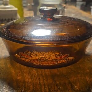 Vintage ANCHOR Hocking Amber Wheat Casserole With Lid